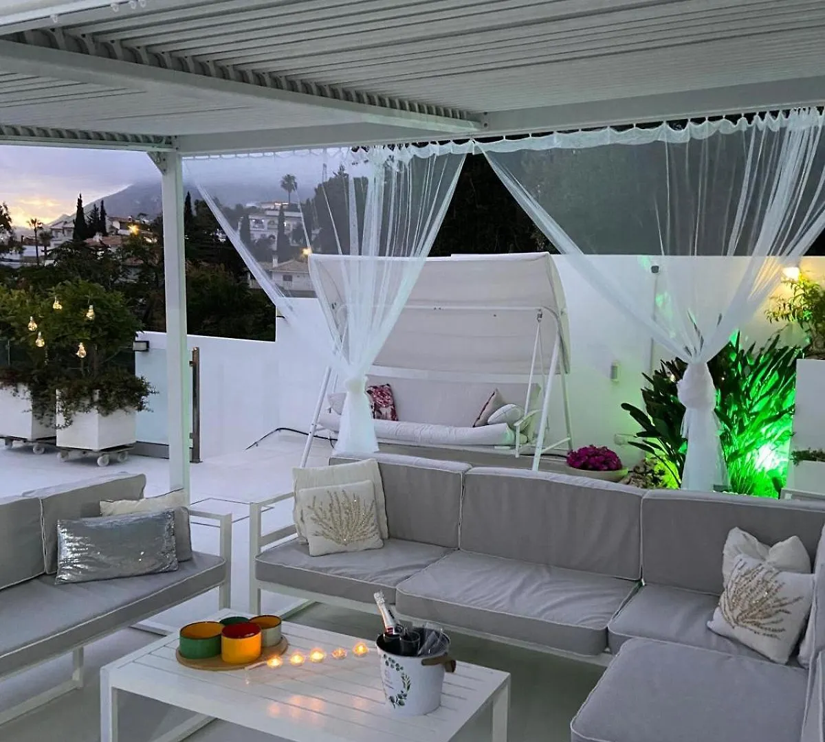 Villa Bali Malaga In Torreblanca Fuengirola