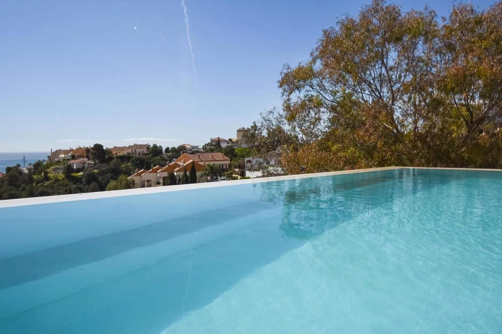 Villa Bali Malaga In Torreblanca Фуэнхирола